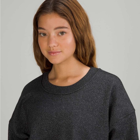 Lululemon ‘Perfectly oversized’ cropped crew - Picture 2 of 8